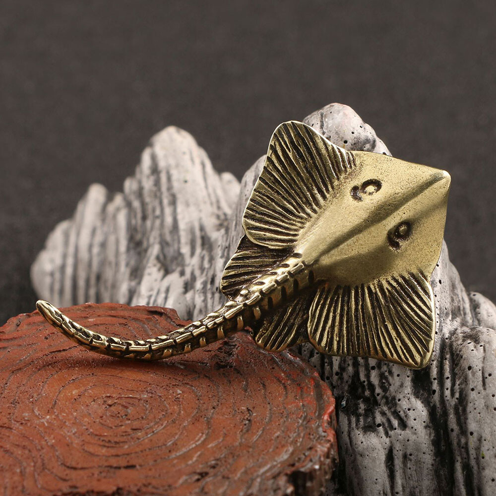 New Brass Devilfish Statue Small Fish Animal Ornament Toys Desktop Decoration
