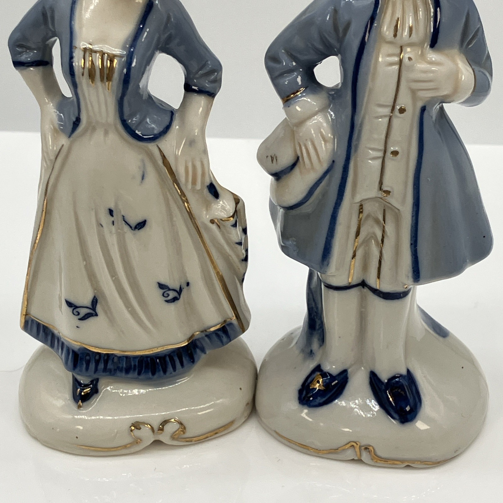 Vtg Porcelain Victorian Couple Figurines Blue/White Coquette Cottage Romantic