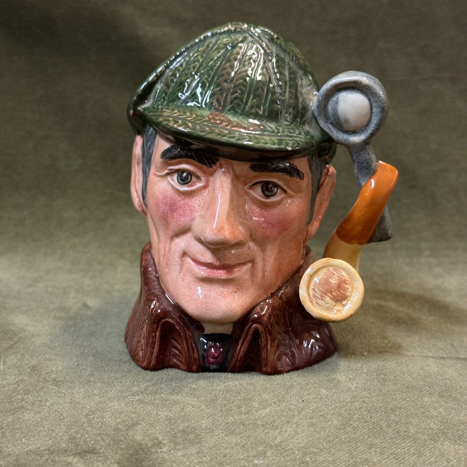 Royal Doulton *D6635*The Sleuth* Small Character Jug Mug 4”