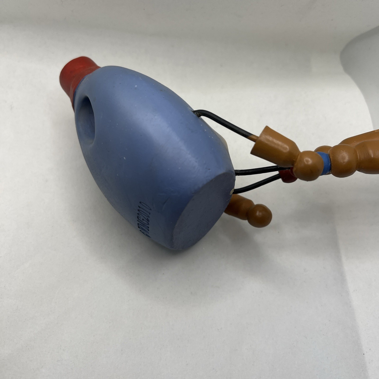 VTG LAUNDRY WMG ANTHROPOMORPHIC SOFT FABRIC SOFTENER BOTTLE SHELF SITTER – 2010