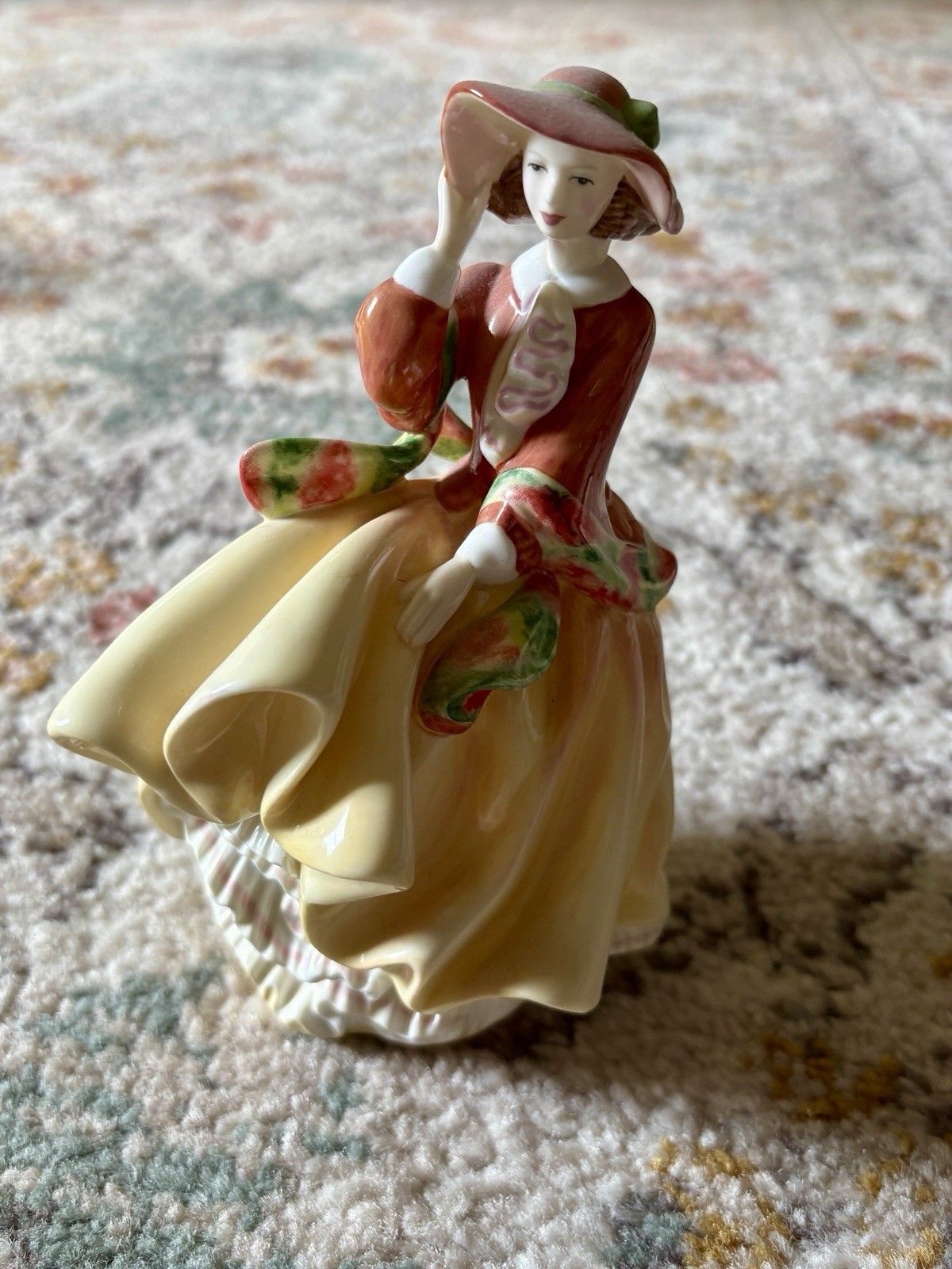 Royal Doulton Pretty Ladies Abigail HN 4839 Porcelain Figurine Mint Condition