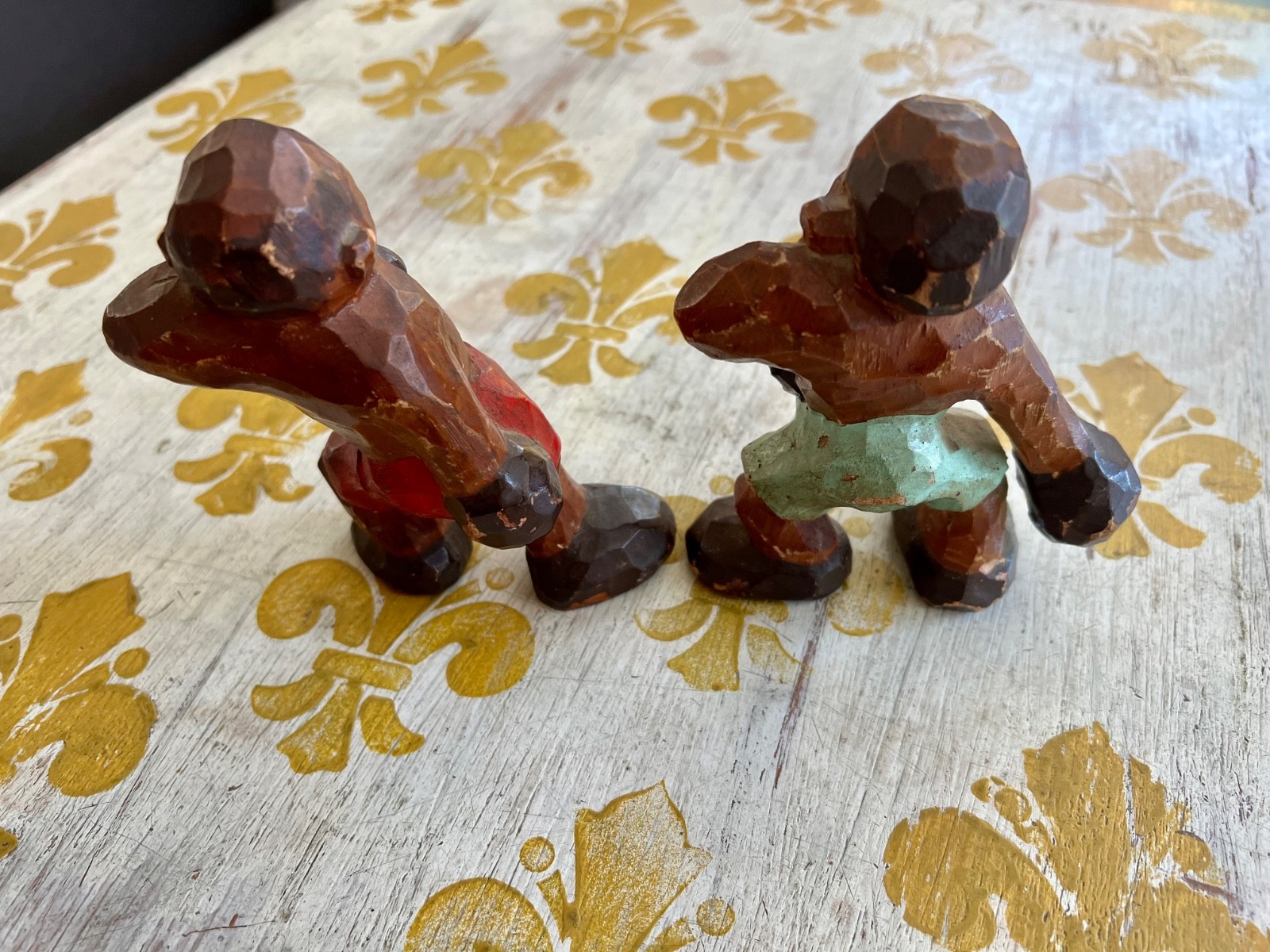SPECTACULAR CARVED FOLK ART BOXERS 4 1/2″ TALL ANTIQUE CARVINGS