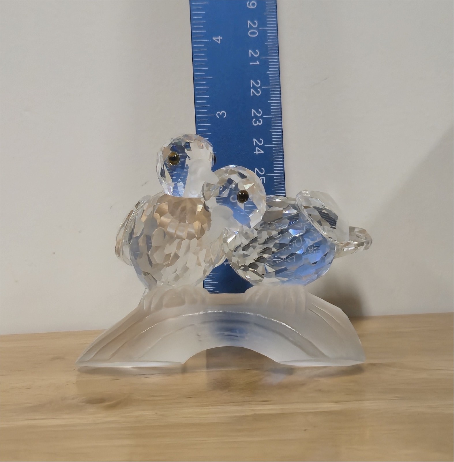 SWAROVSKI TURTLE DOVES in ORIGINAL CONTAINER with CERTIFICATE 1989
