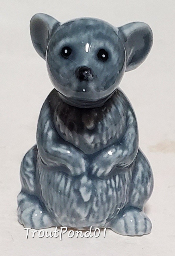 Wade Whimsies Mouse Gray Colourway Porcelain Figurine Fair Bran Tub Draw 2008