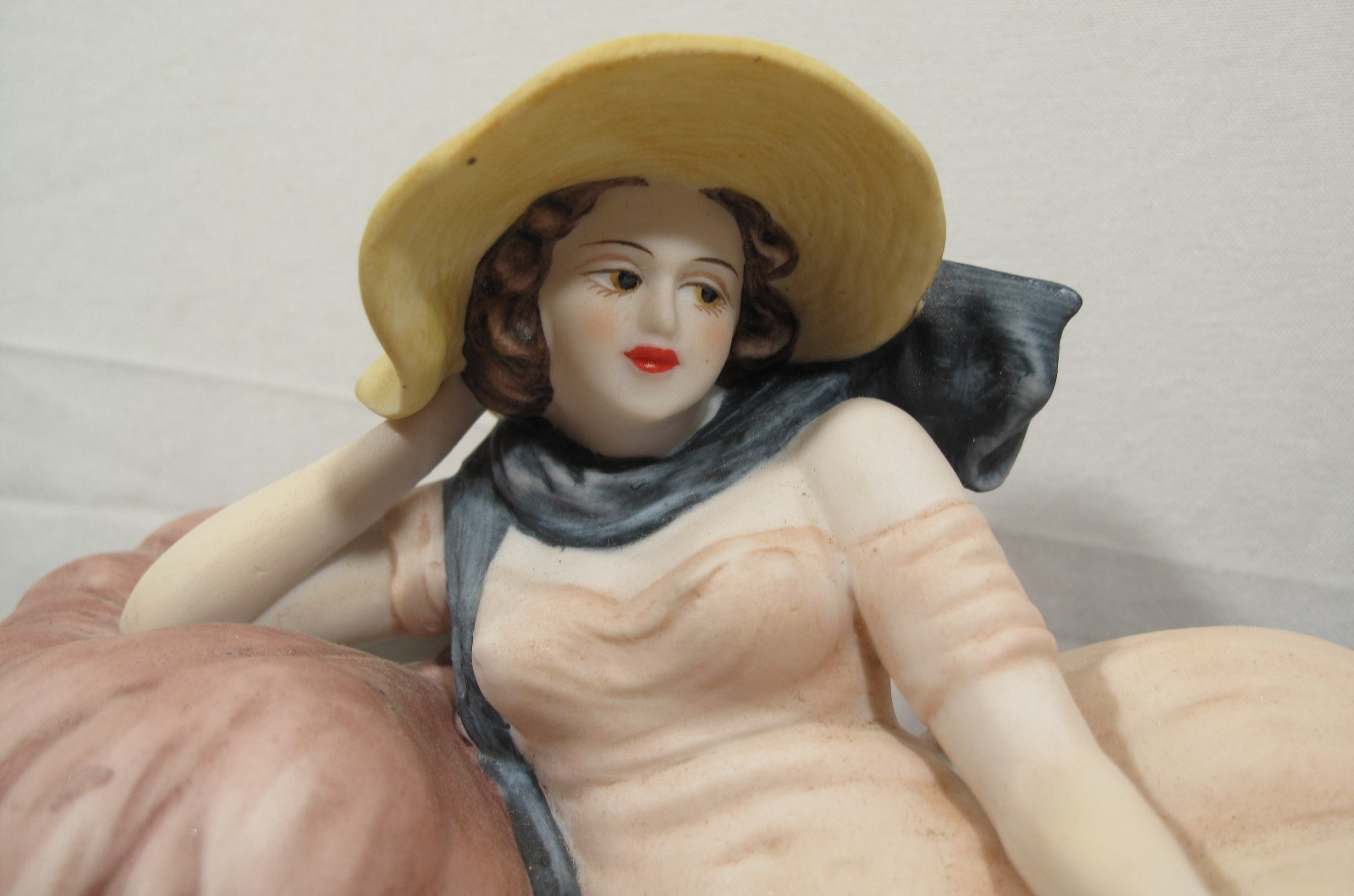 Louis Icart 1929Les Hortensias Porcelain Figurine Sculpture DACS/SPADEM~COA #214