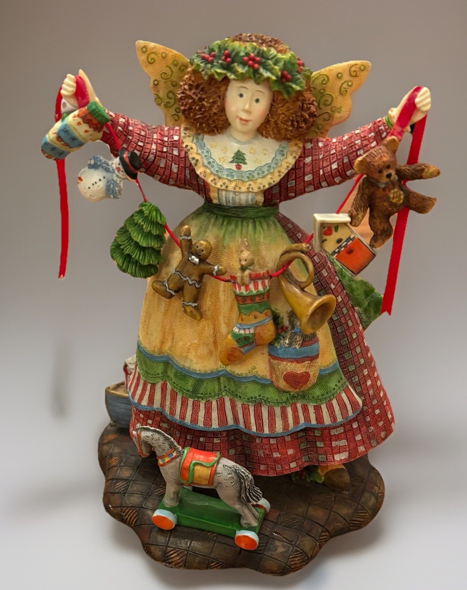Everyday Angel Gloria’s Gifts 1st Edition Susan Winget Figurine 1999