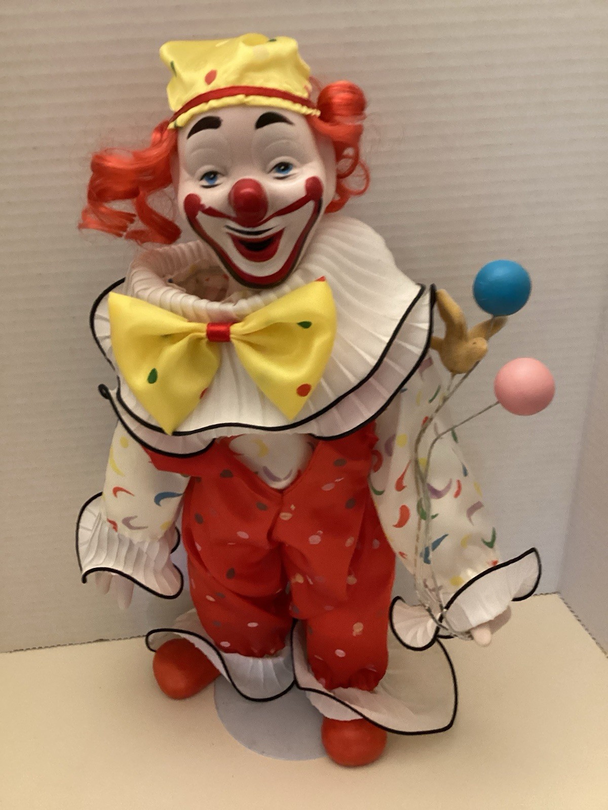 CLOWN Heritage Collection Clown Funny Frank On Stand 16” Happy Love Vintage 1989