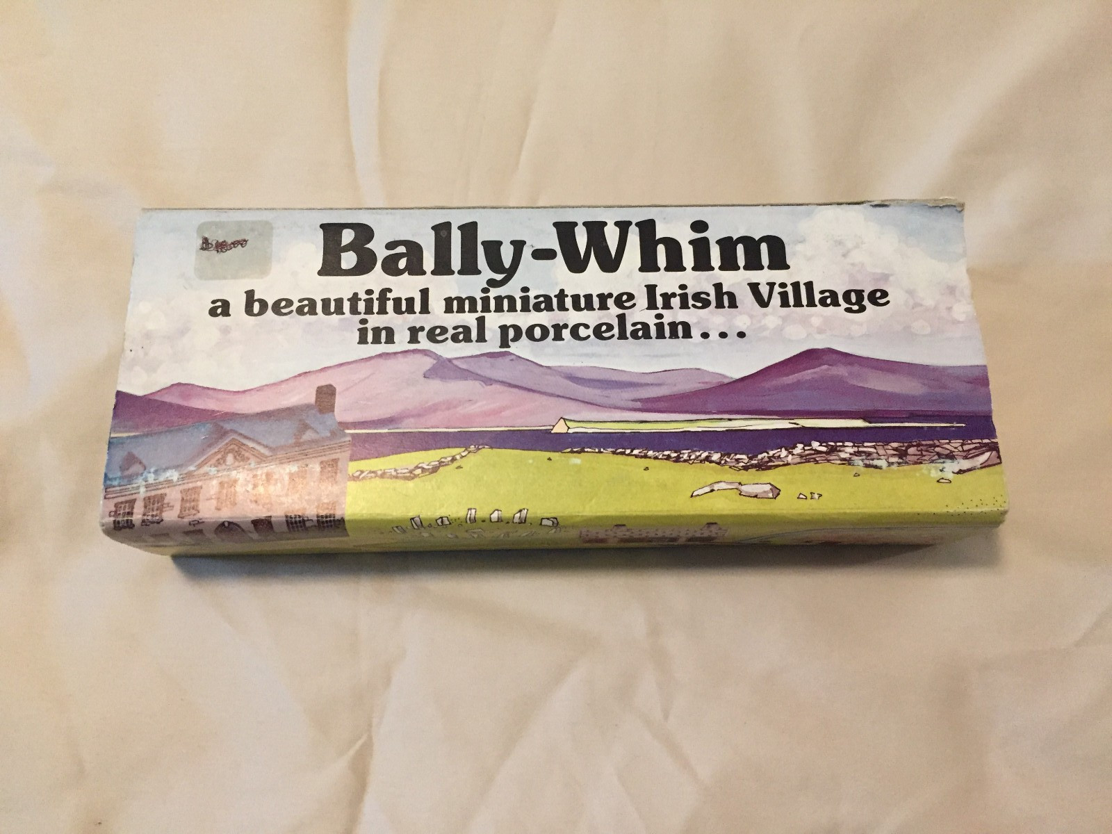 Vintage Wade Potteries Ireland Bally-Whim Porcelain Irish Village With Box