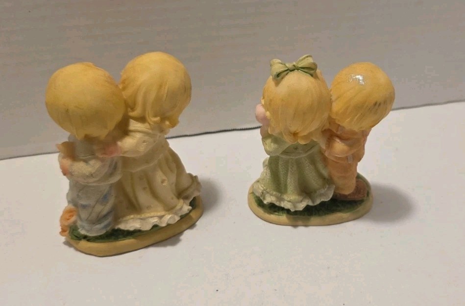 VTG Pair of Children Figurines Blonde Hair Resin Collectible Sculptures
