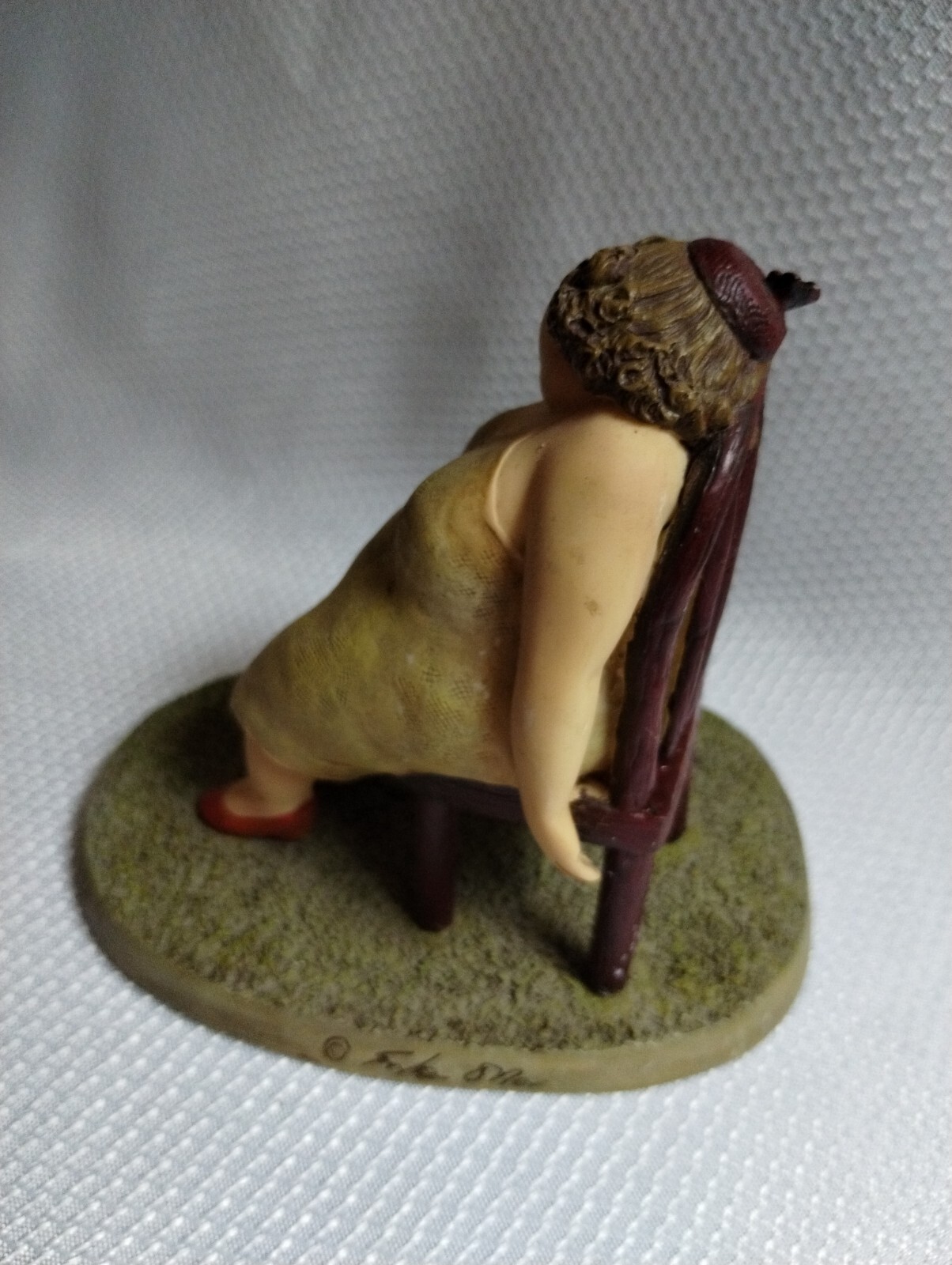 THE REAL PEOPLE COLLECTION #75401 HAPPY DYING OF CHOCOLATE