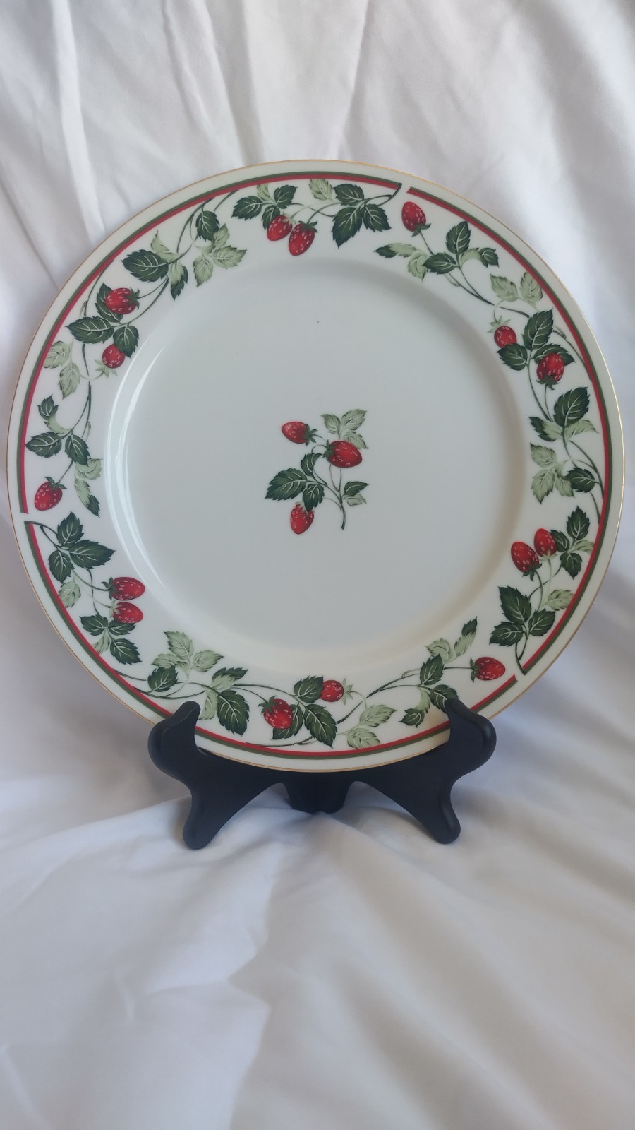 Vintage Andrea By Sadek STRAWBERRIES CAKE PLATE SERVER Serving no Knife 27cm 10″