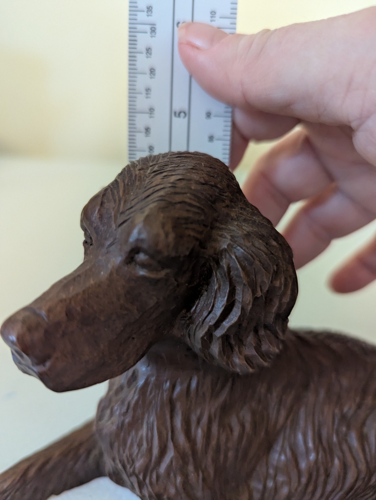 Vintage Red Mill Crushed Pecan Shells /Resin “Irish Setter” 9.50″Wx4.50″T Used