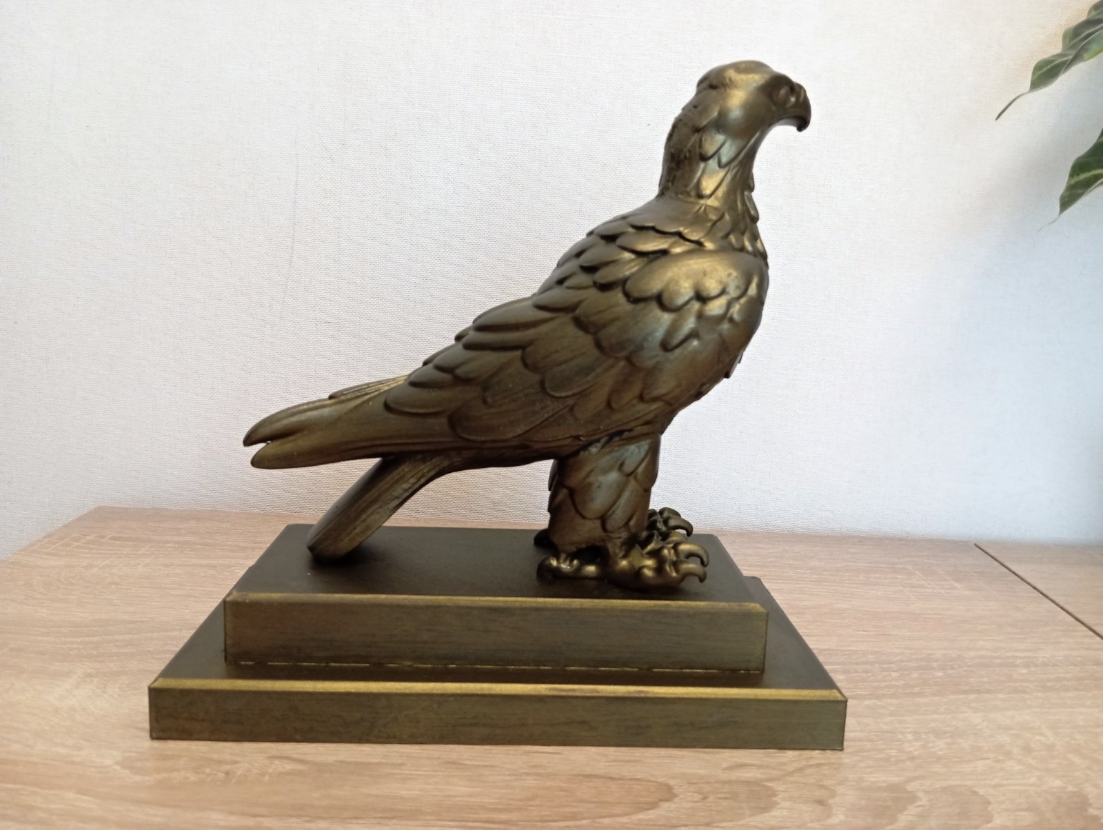 3D printed replica of German Schorfheide 1938 hunting price – eagle statue