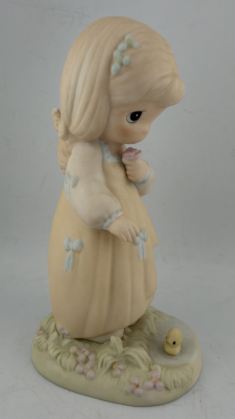 Precious Moments 1984 “Summer’s Joy” Figurine #12076 Four Seasons Series Retired