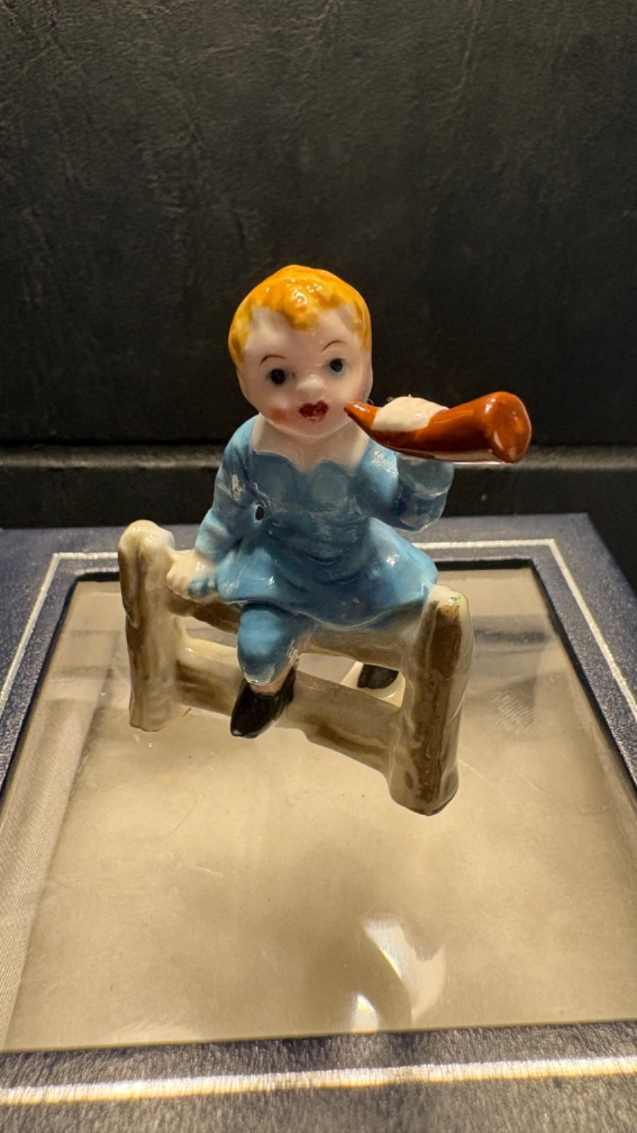 Miniature vintage hand-painted porcelain/ceramic Dutch boy & girl figurines