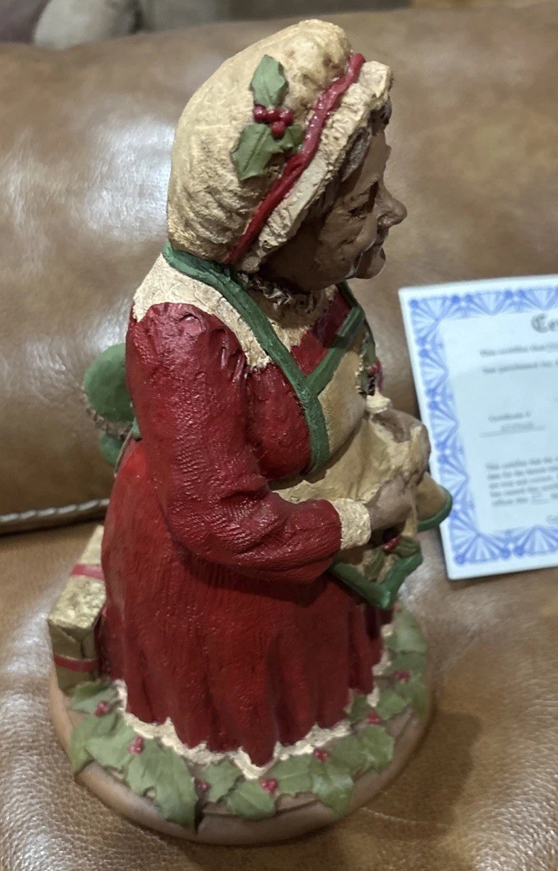 1983 Tom Clark Gnome MRS CLAUS BELLE KRINGLE / Edition #30 Cairn Studios
