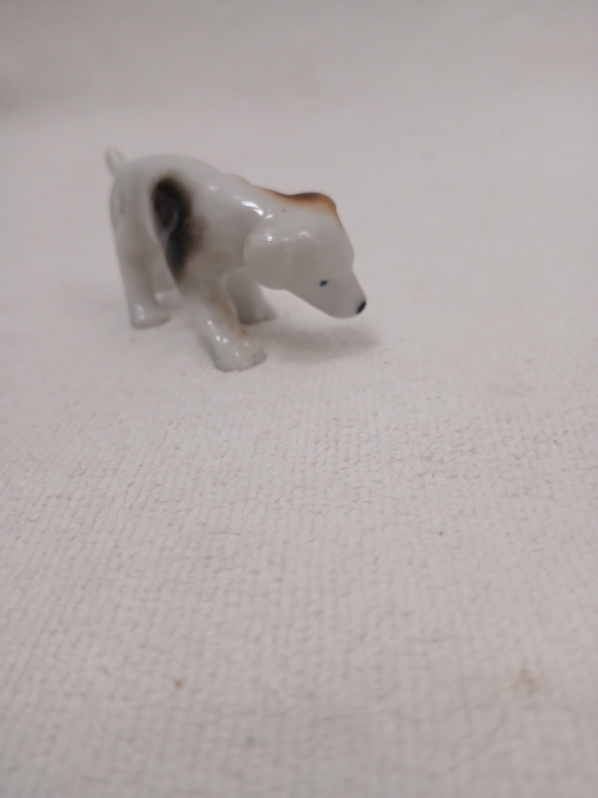 Vntg Beagle Hunting Hound Dog 3″ Ceramic Figure Brown White Spots Japan Collect