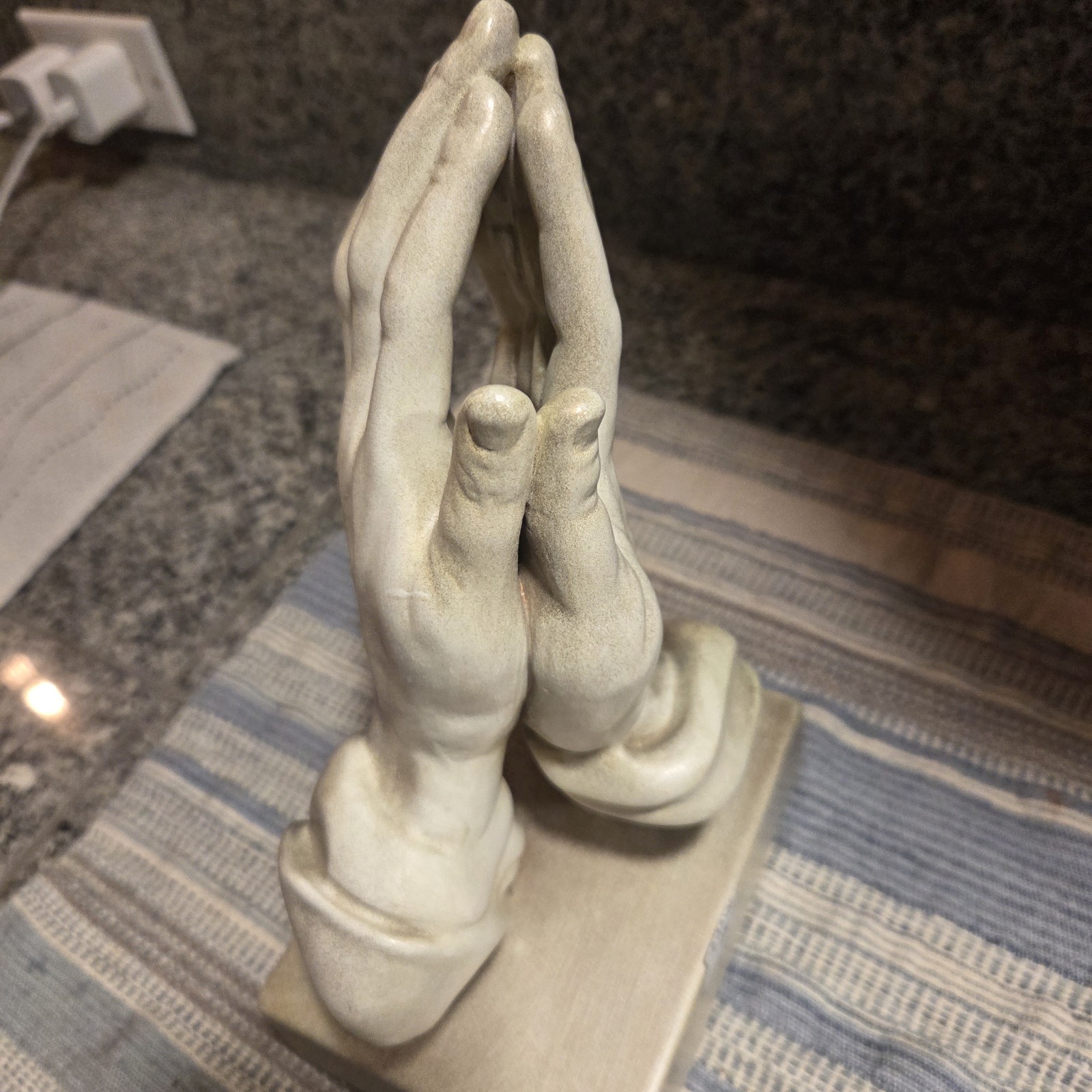 Vintage 1968 Atlantic Mold Praying Hands Ceramic Figurine – Hand Painted
