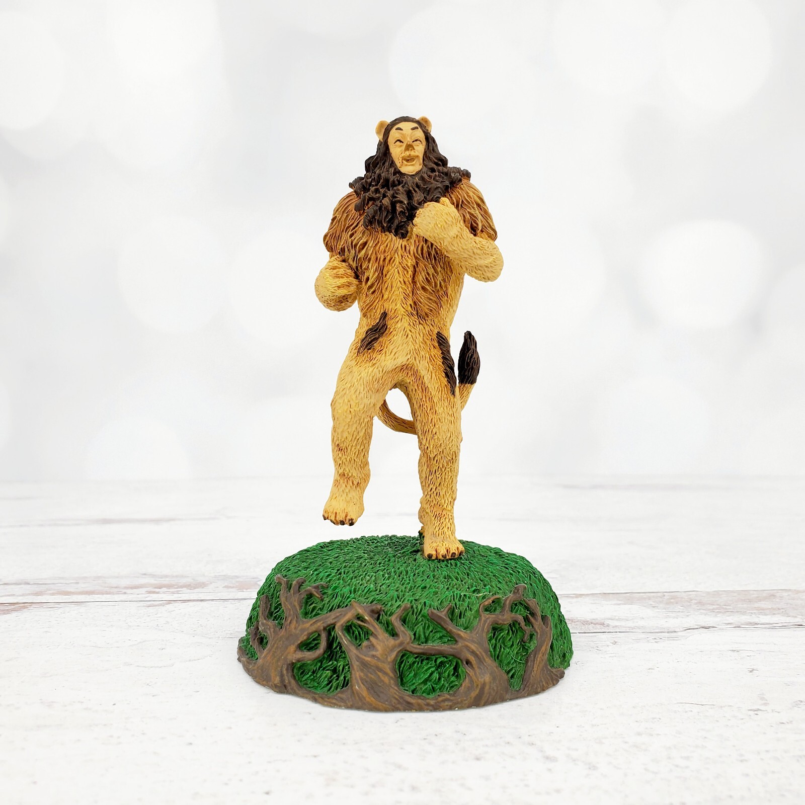 Westland The Wizard Of Oz “Dancing Cowardly Lion” Resin Figurine