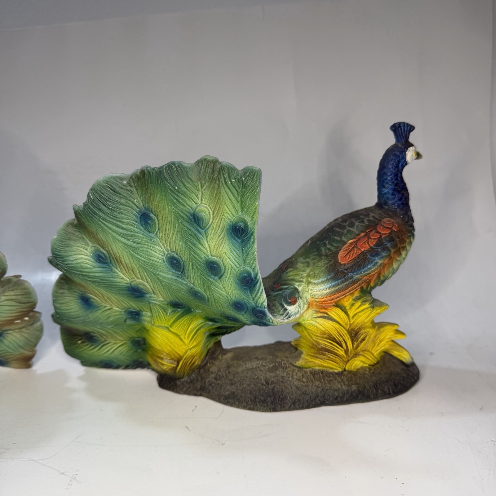 Vintage Ceramic 8.5″ Long Peacock Bird Figurine Artmark Set of 2 Japan
