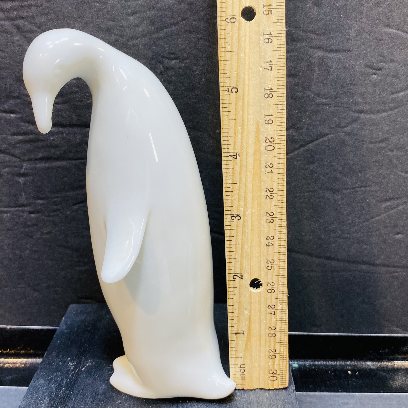 Crowning Touch Penguin Pair White Figurines Japan Porcelain Parent And Child Vtg
