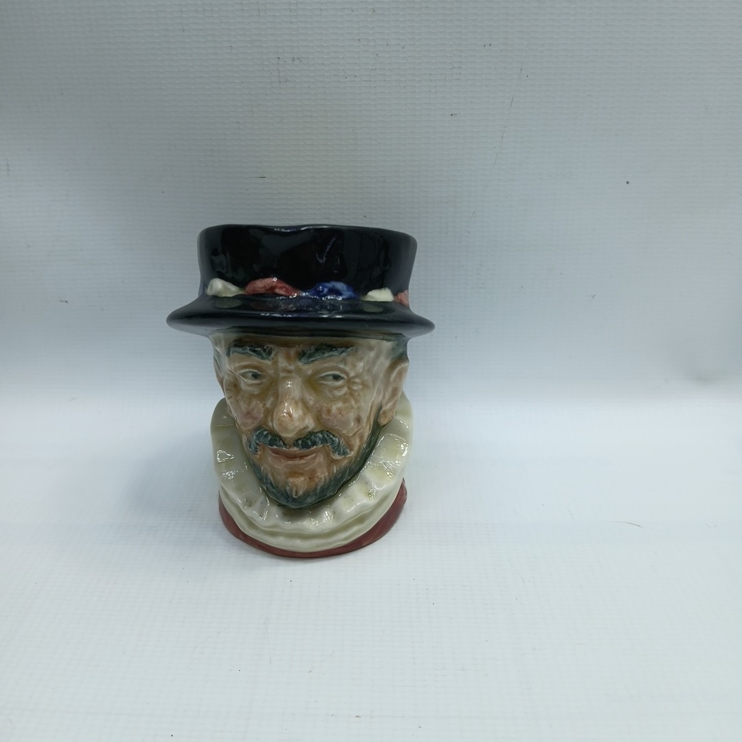 Vintage Royal Doulton Beef Eater Character Toby Jug England 3.25 in