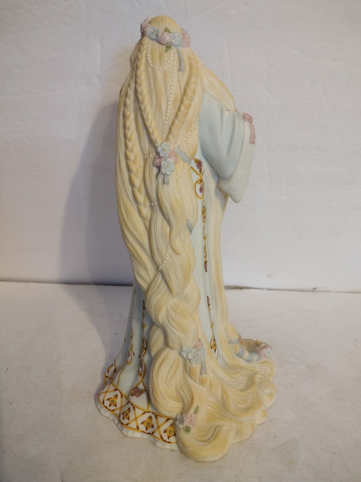 Rapunzel The Legendary Princesses Fine Porcelain Lenox Figurine 9″ H x 5″ Wide