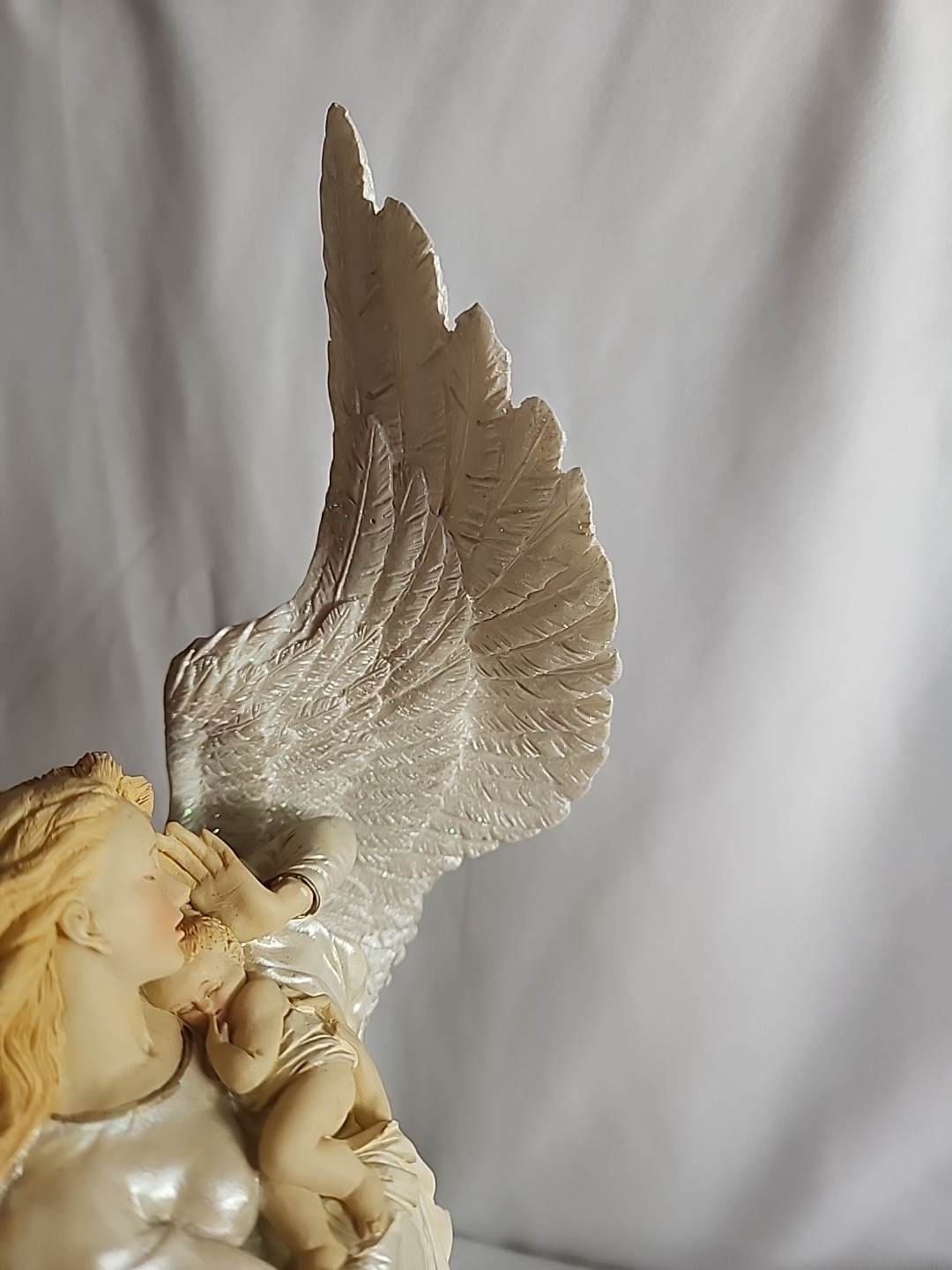 12″ Guardian Heavenly Angel Holding Baby Figurine Large Wingspan Vintage