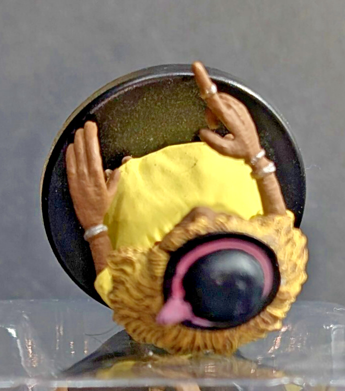 E.T. In Yellow Dress 1.75″ Figurine 2012 Universal WizKids NECA *No Box*