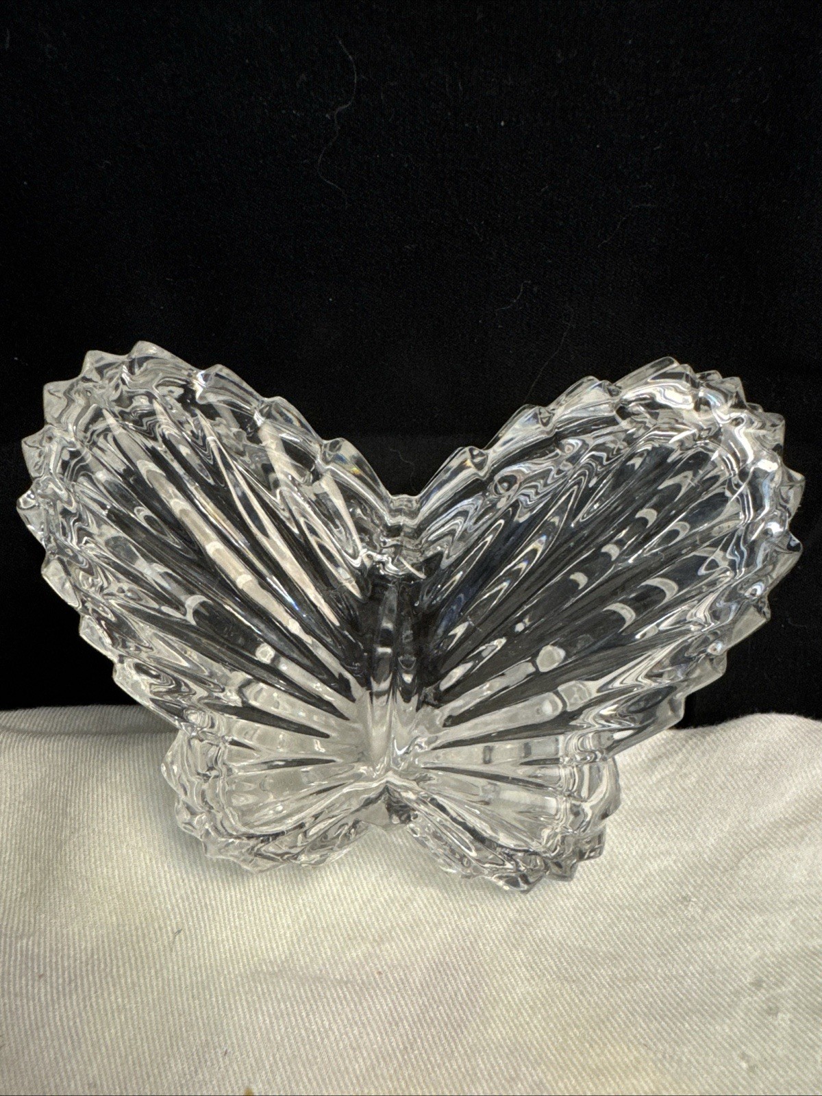 VINTAGE Crystal Lidded Trinket Dish – Butterfly Shaped