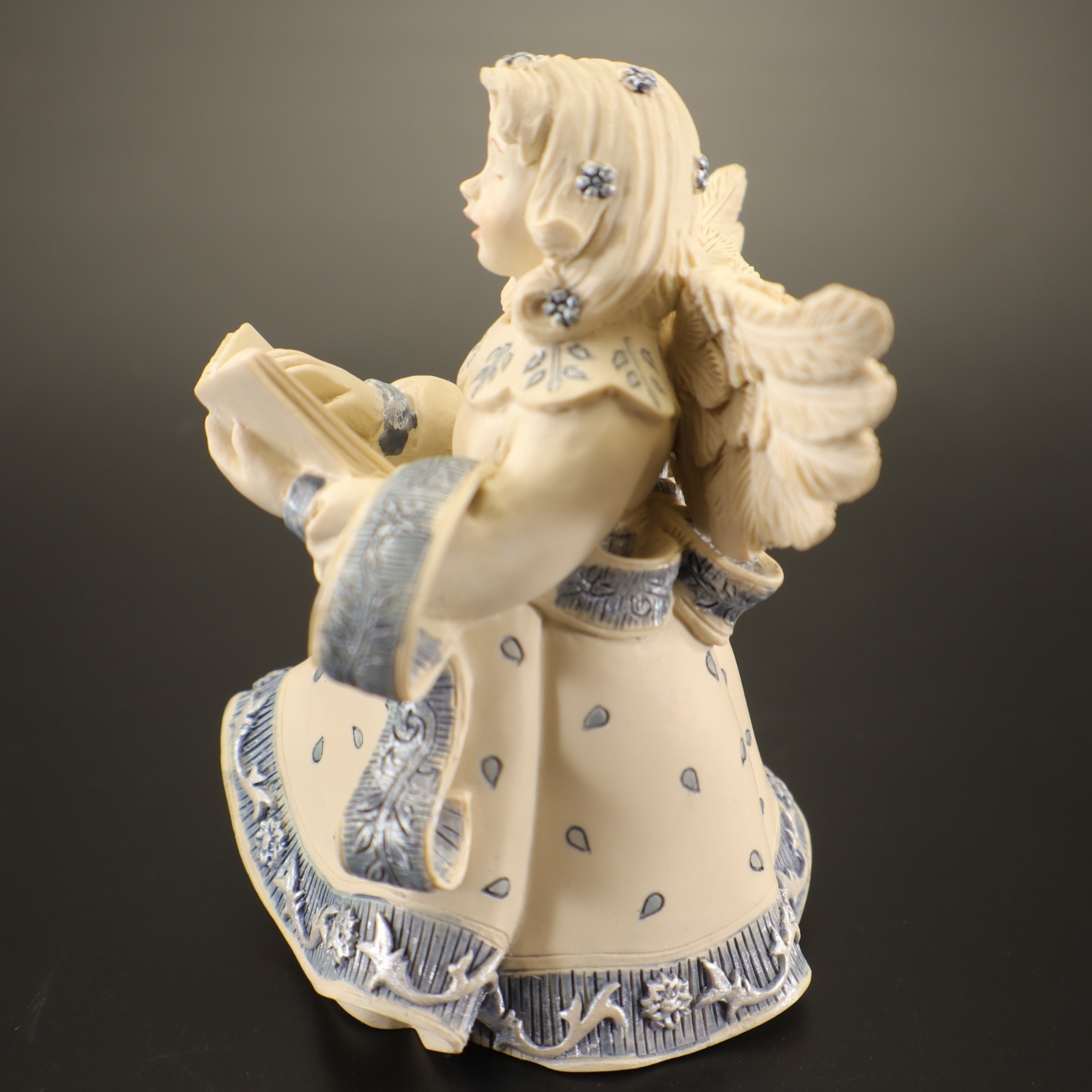 Sarahs Angels Little Bit of Heaven CAROLINA 00209 Betty Singer 2001 Vintage 3″