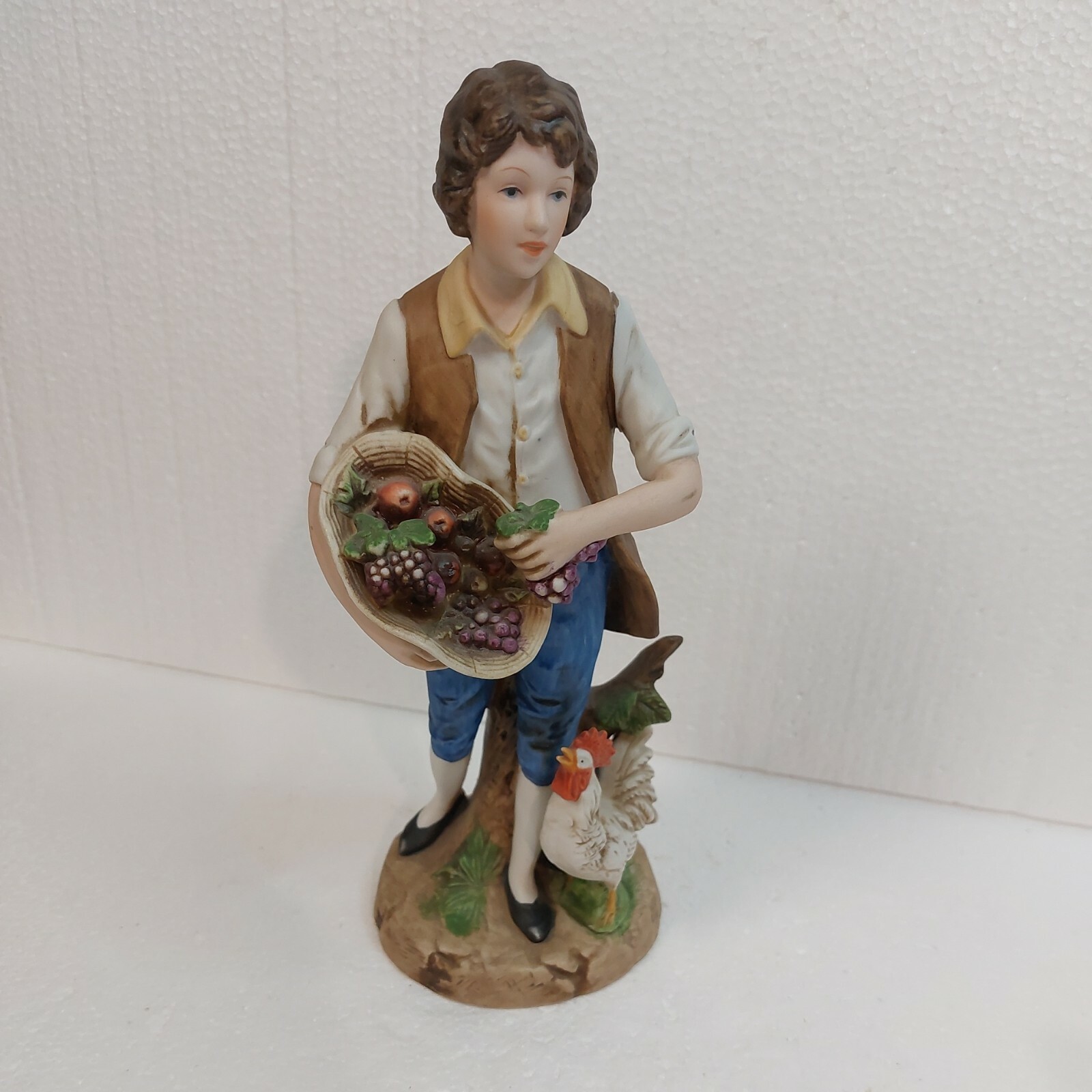 Homco 10″ Figurine Young Farm Boy Fruit Basket Chicken #1401 Country Farm Ranch