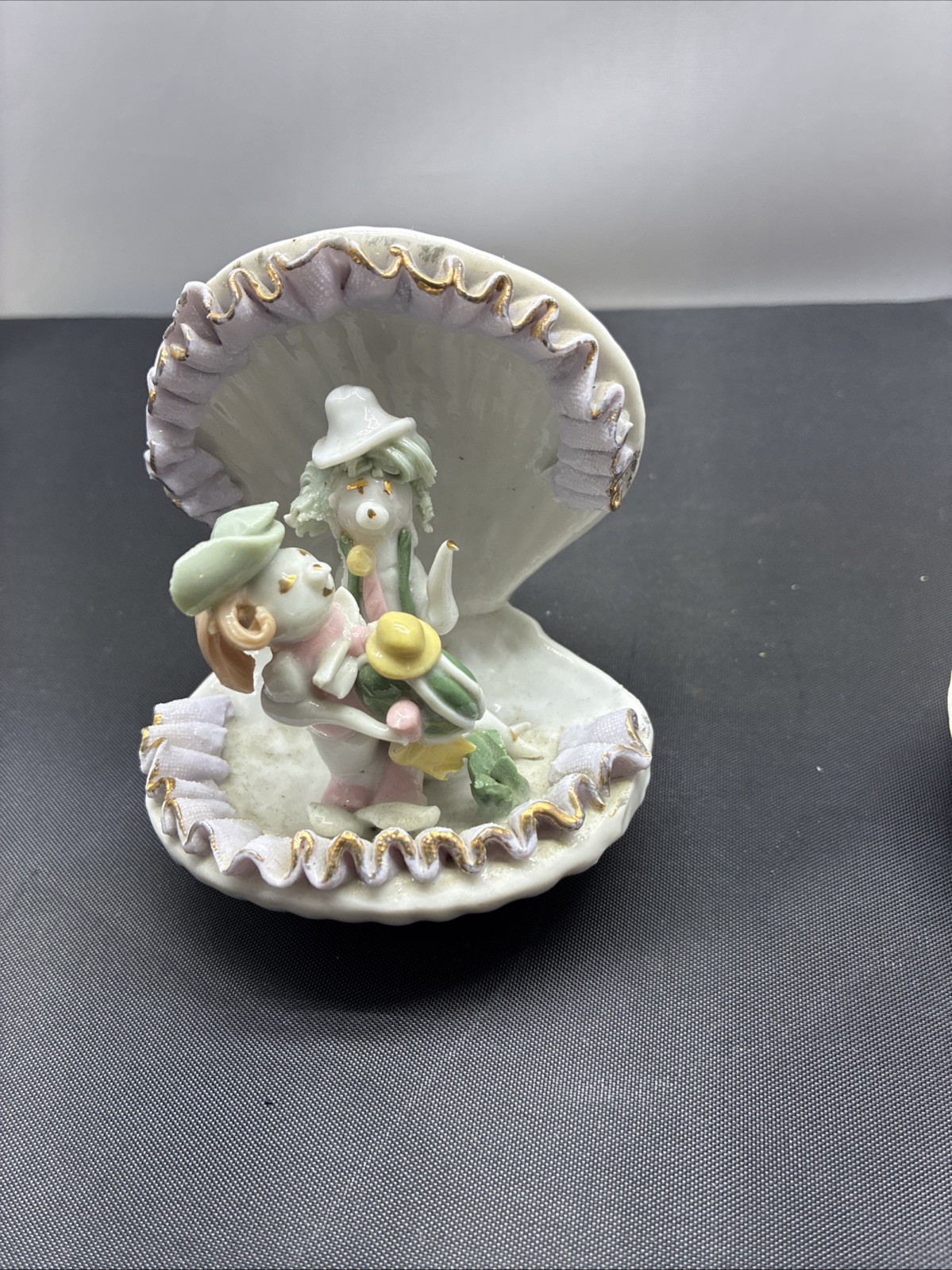 Lefton Figurine 2x Clam Shells Boy Girl Set Vintage Geo. Z Lefton 1950s GORGEOUS