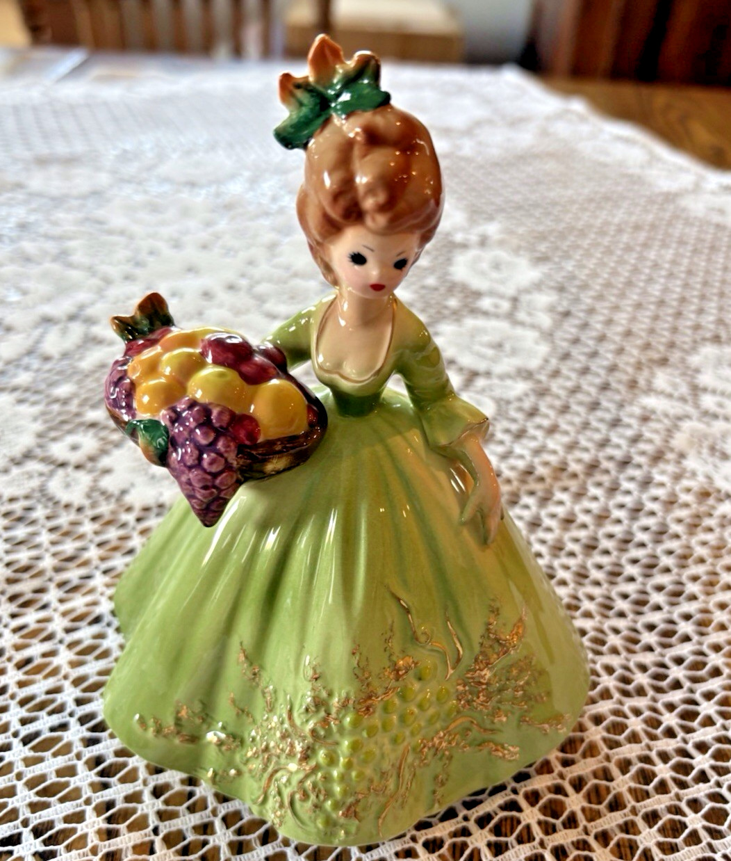 Vintage Josef Orig. Fall Figurine-Four Seasons Series-5.75″-c.1965-Super Nice!