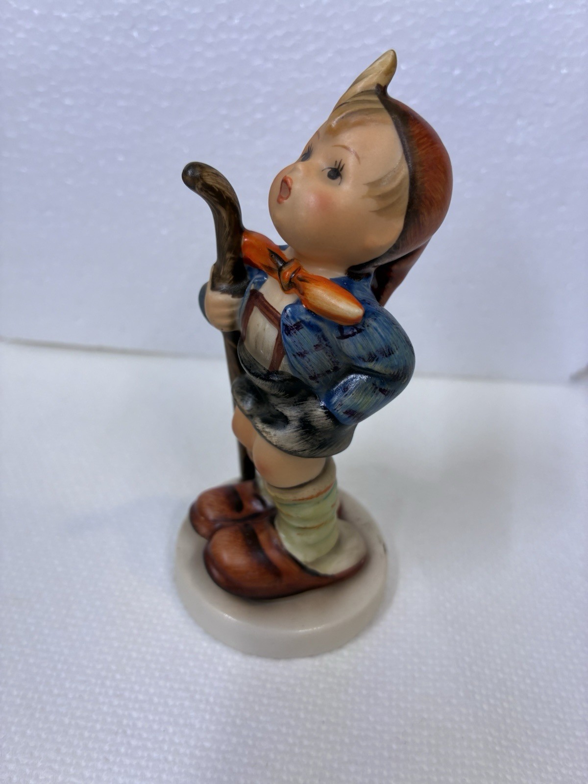 Hummel Goebel ~ Little Hiker ~ #16 2/0 TMK#2 (1950-1959) Germany ~ Full Bee