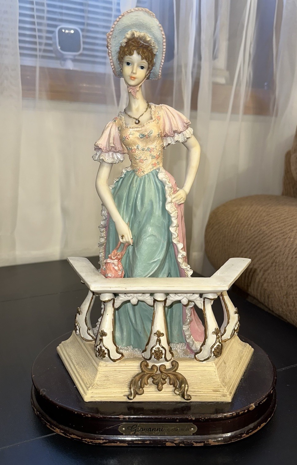 Giovanni Collection Victorian Woman Resin Figurine w/ Wooden Base Pink Blue