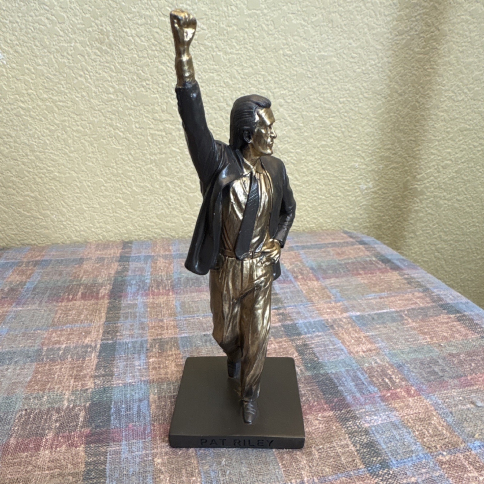 Pat Riley Painted Polyresin Sports Figurine Statue Black/Gold 8in Tall