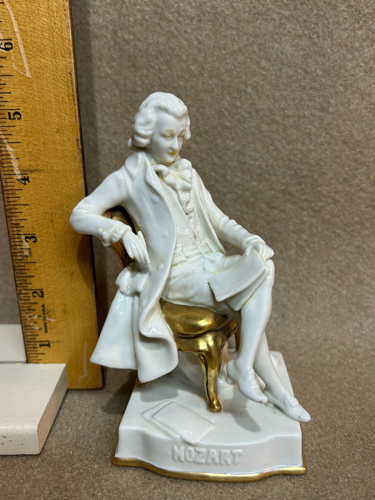 Wolfgang Amadeus Mozart / Fine Hand Painted Porcelain Figurine Of Mozart