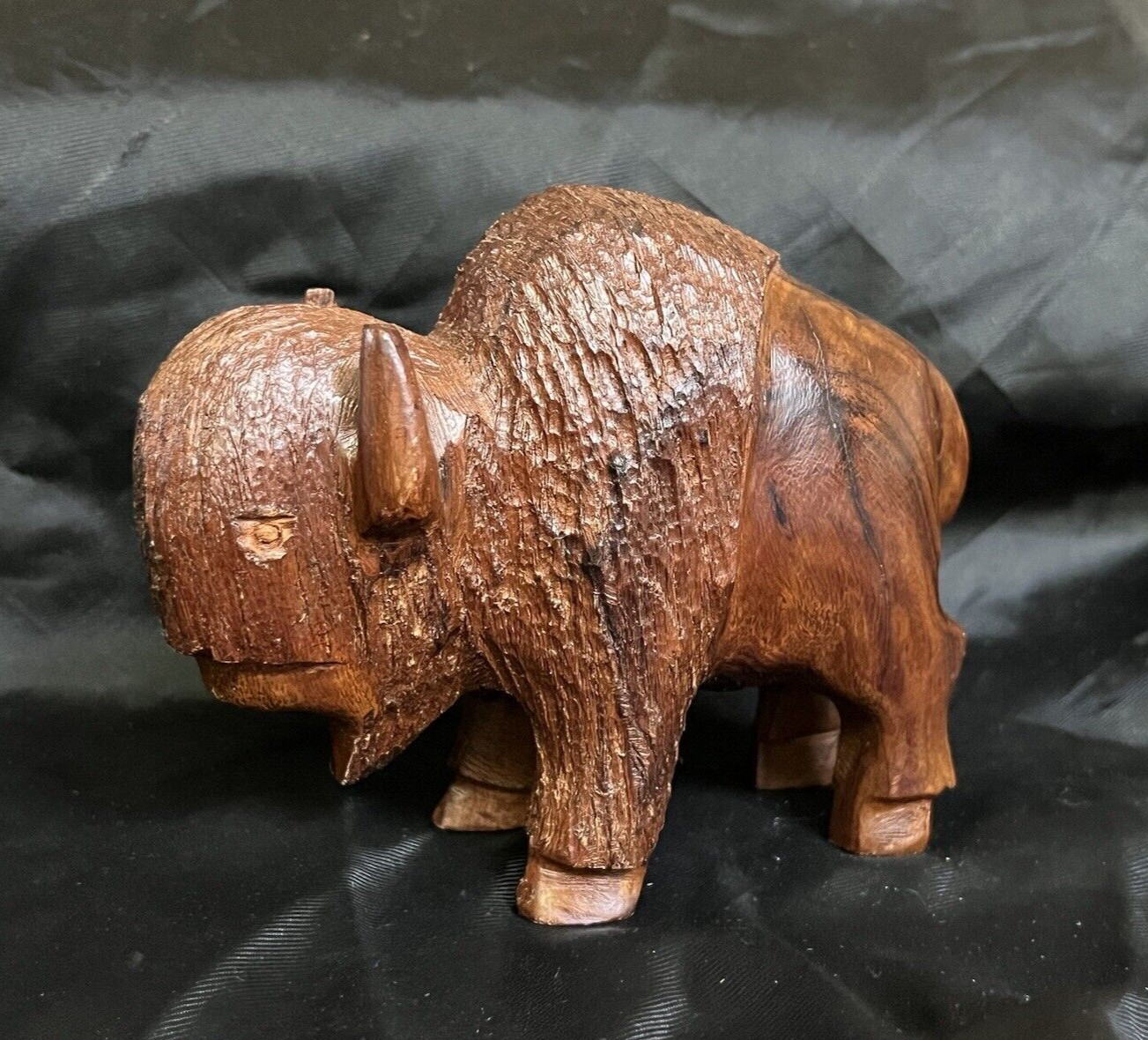 Hand Carved Buffalo Bull American Bison Iron Wood Folk Art Buffalo 3.5″ tall