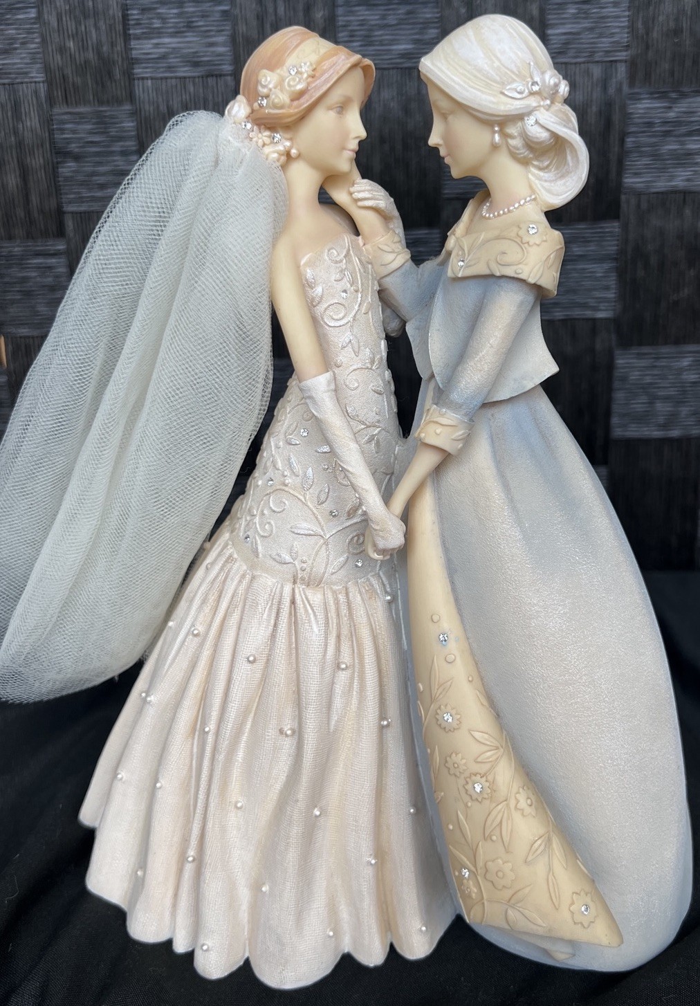 RARE Enesco Foundations Mother and Bride Figurine #4032045 Karen Hahn 2012 HTF