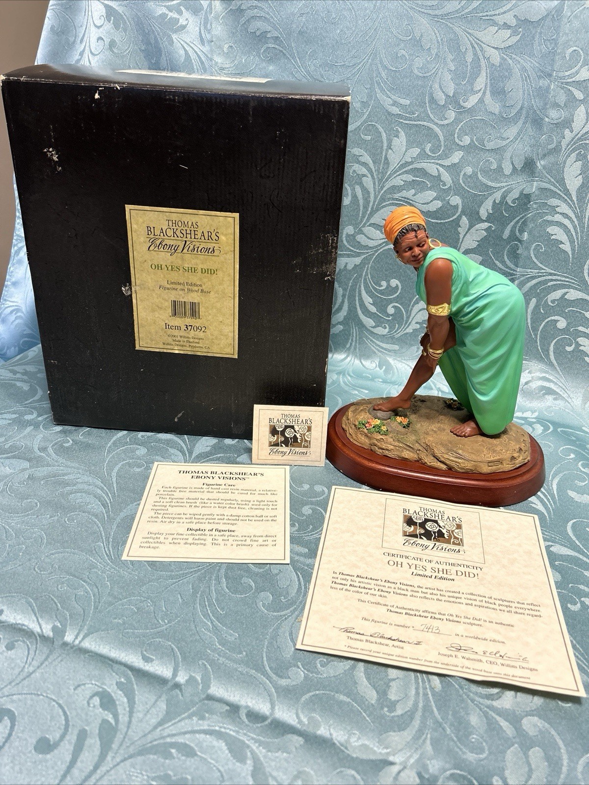 Thomas Blackshear’s Ebony Visions Limited Edition ‘Oh Yes She Did’ Figurine 2001