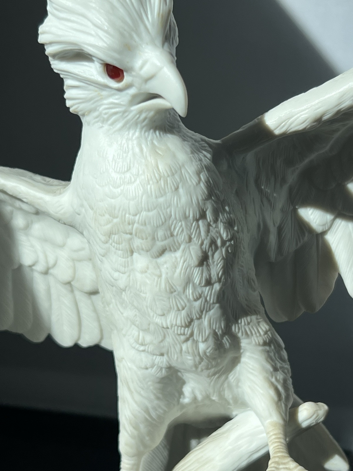 FRANKLIN MINT NOBEL CONQUEROR BIRD BY JONALHAN BRONSON 1984