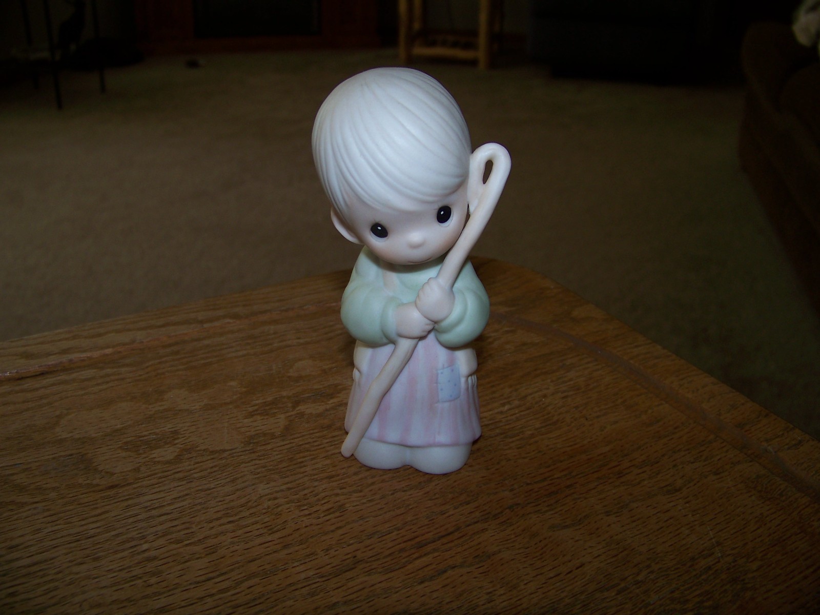 1986 VTG PRECIOUS MOMENTS NATIVITY SHEPHERD BOY W/STAFF- ROD REPLACEMENT FIGURE