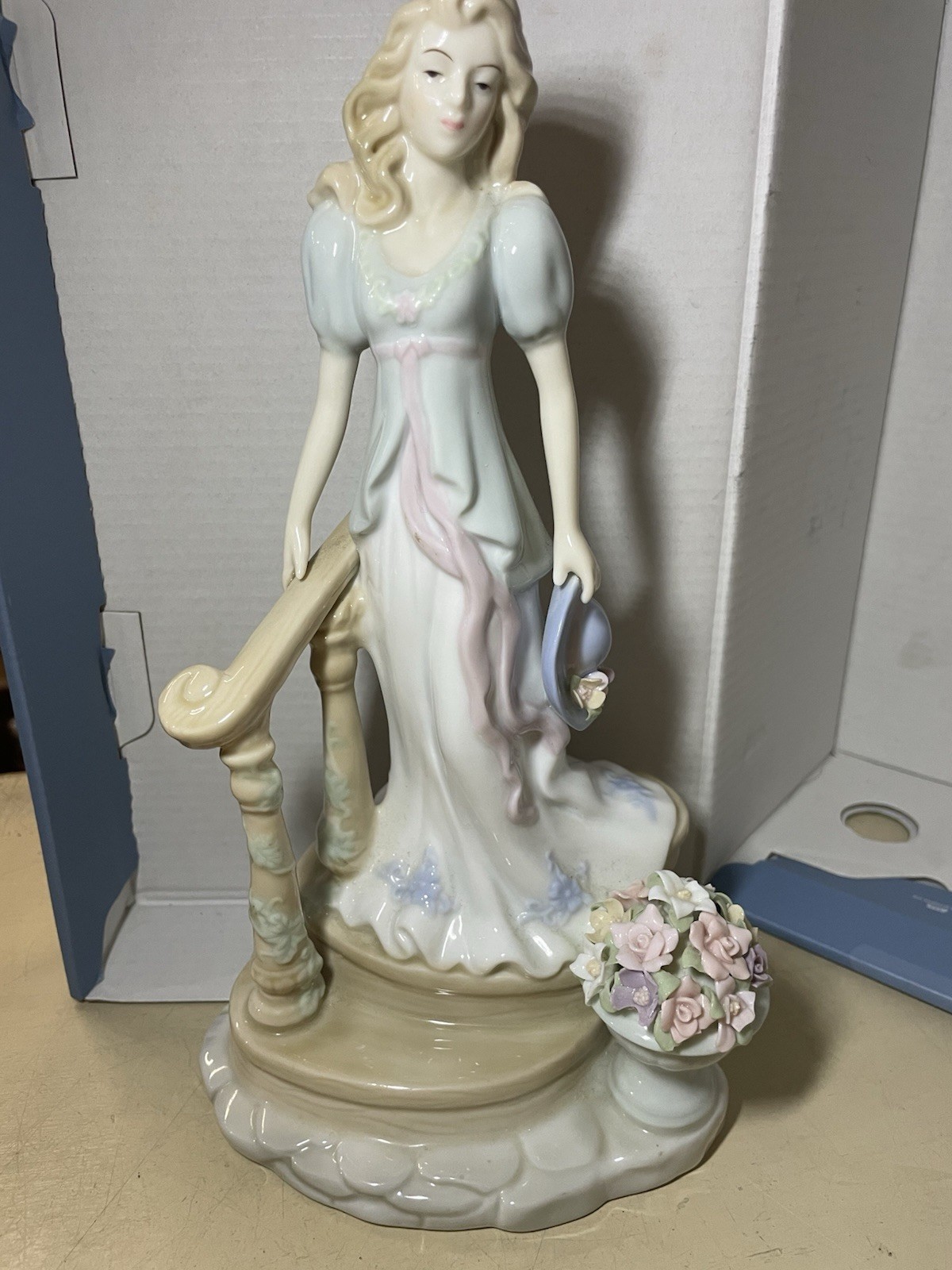 Elegant Figurine Lady on Stairs Ceramic Flowers Boquet