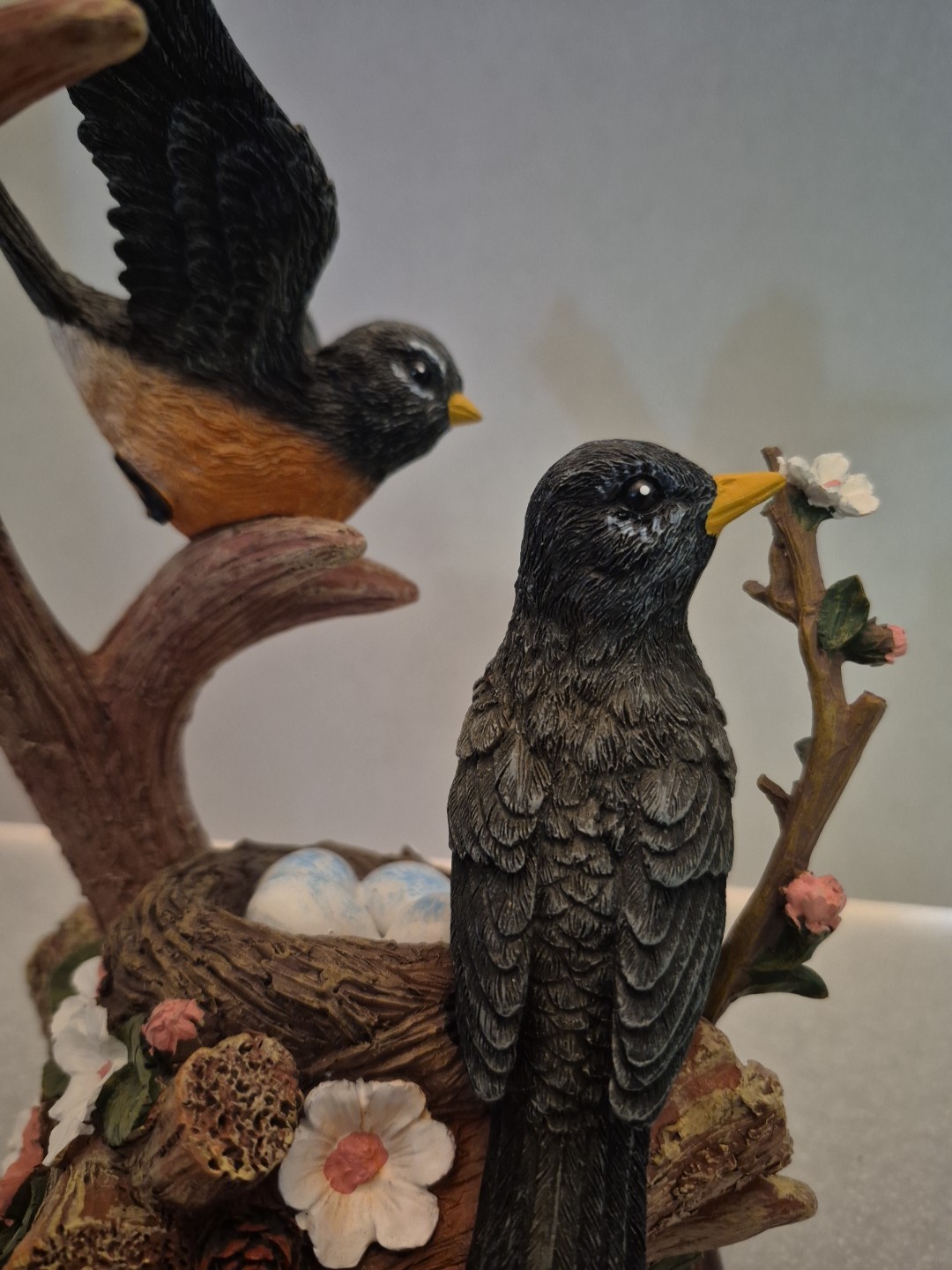 Bradford Exchange Red Red Robins Nature’s Masterpieces Songbird Sculpture