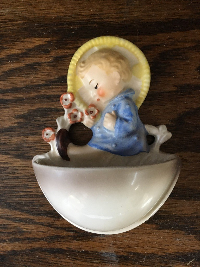 Goebel Hummel – Child With Flowers – #36/0 – 1960s – TMK 3 – 4″ H x 3″ W
