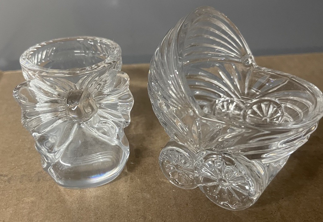 Set of 2 Vintage 1993 Avon Precious Baby Treasures lead Crystal Carriage & Shoe