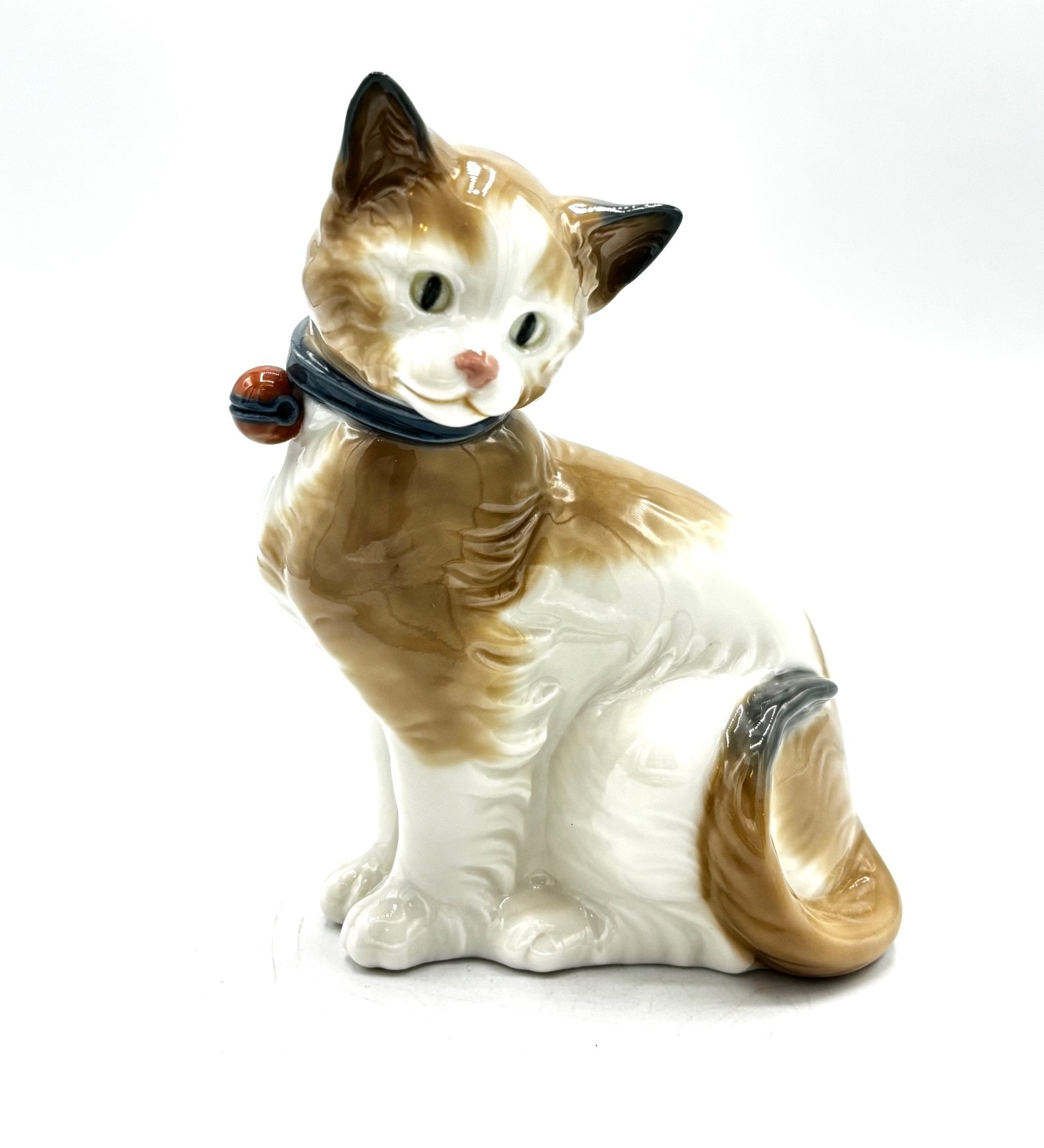 VINTAGE NAO LLADRO KITTEN CAT WITH BALL COLLAR PORCELAIN FIGURINE 1984