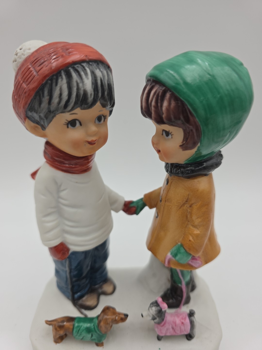 Moppets Gorham Fran Mar Boy Girl Holding Hands With Dogs Japan 7″ 1973