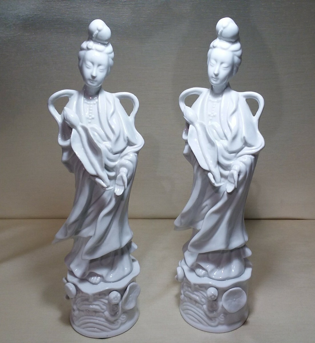 2 Geisha ORIENTAL GIRL HOMCO #1426 Cross Sword White Porcelain Figurine 12″